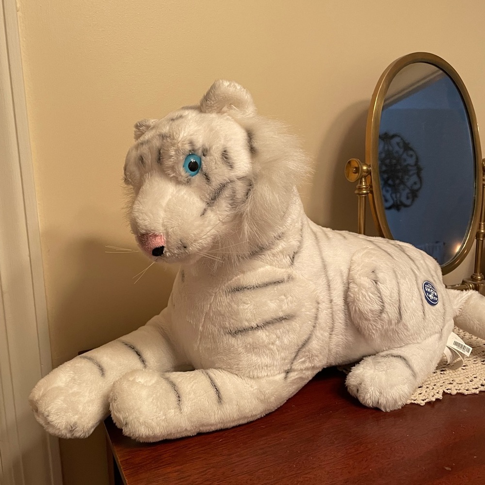 Barnum & Bailey Siberian Tiger Plush.